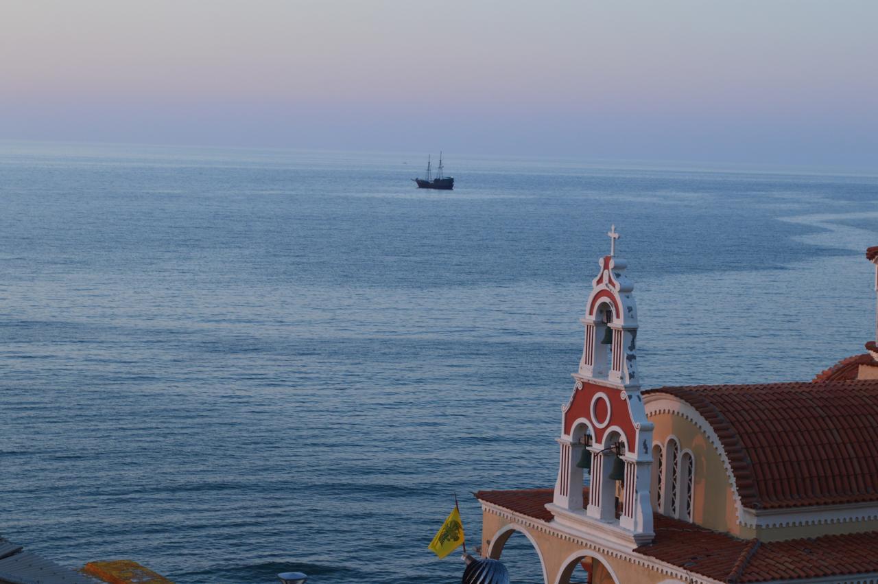 Koumpe Blue Sea View Apartment Rethymno  ภายนอก รูปภาพ