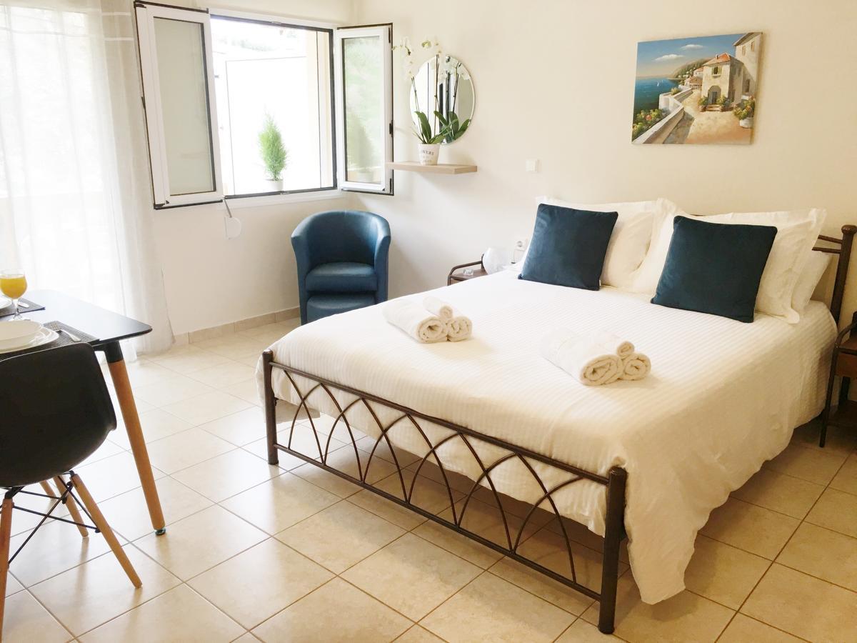 Koumpe Blue Sea View Apartment Rethymno  ภายนอก รูปภาพ